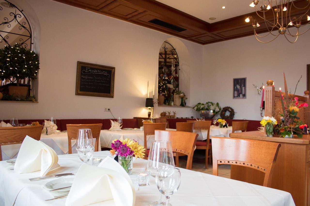 בורשהיד Hotel Schuetzenburg מראה חיצוני תמונה