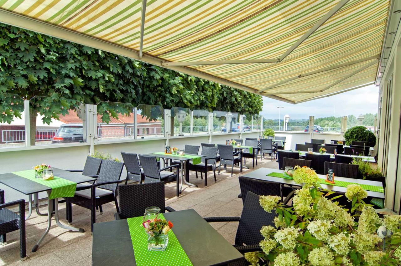 בורשהיד Hotel Schuetzenburg מראה חיצוני תמונה