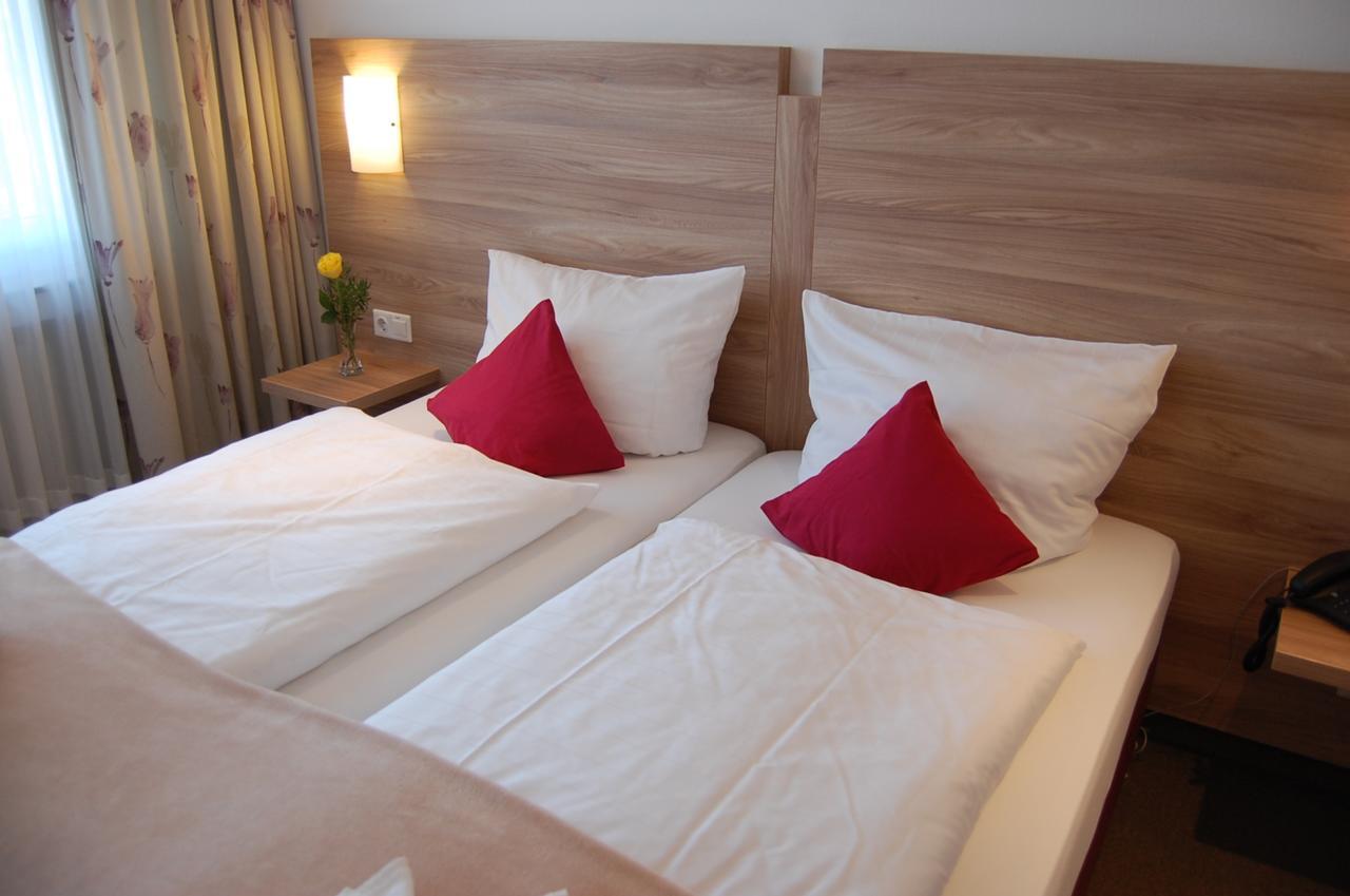 בורשהיד Hotel Schuetzenburg מראה חיצוני תמונה