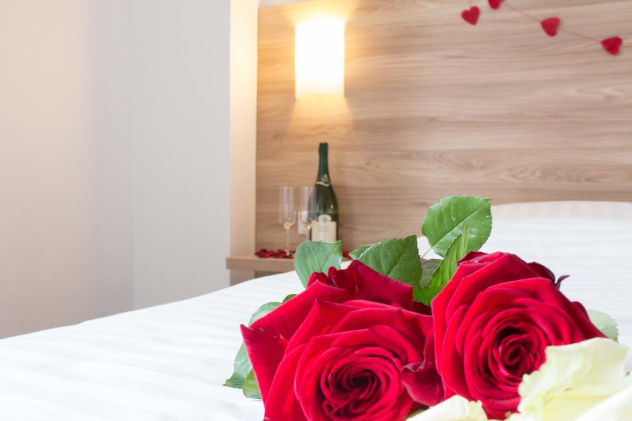 בורשהיד Hotel Schuetzenburg מראה חיצוני תמונה