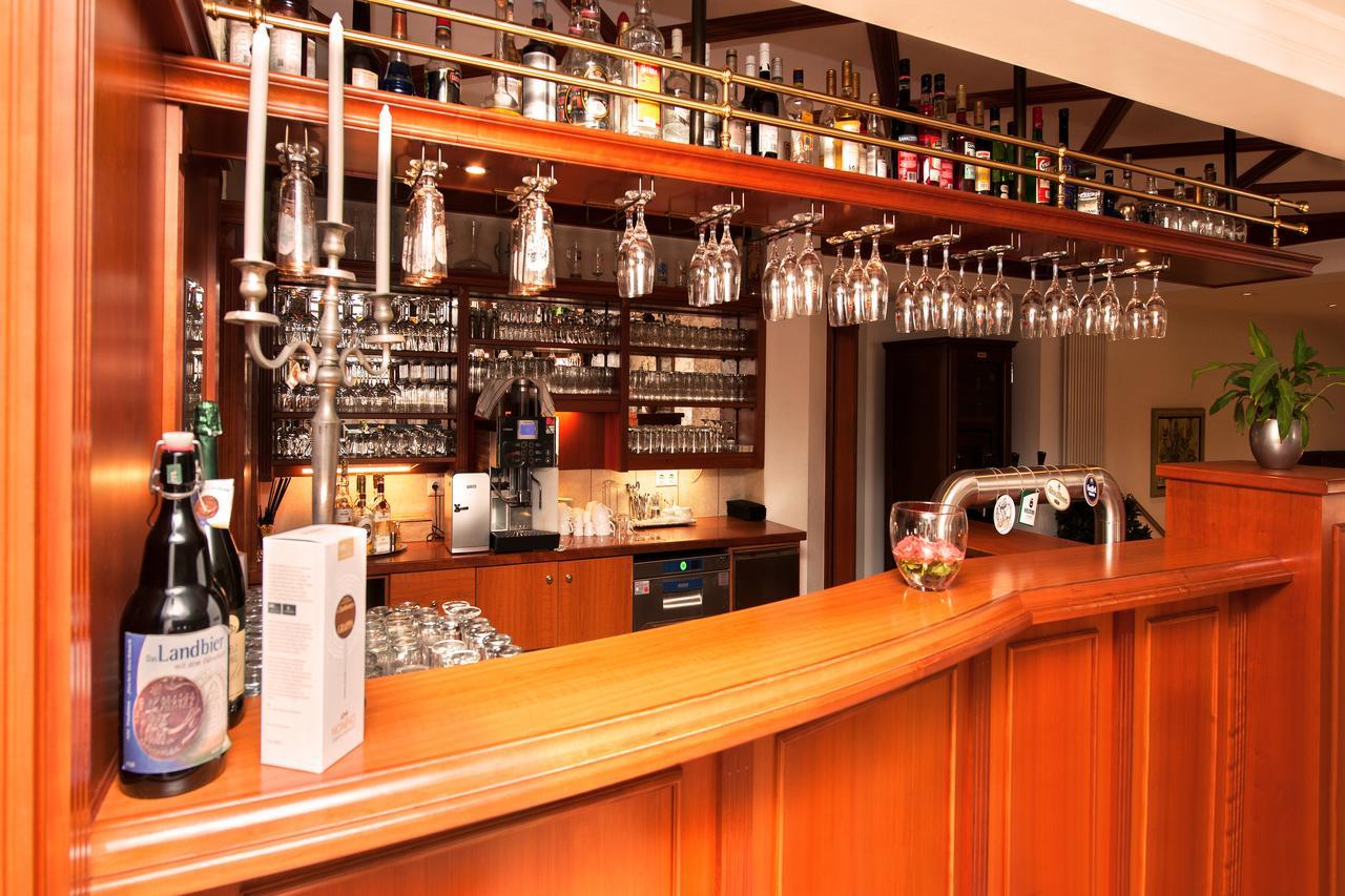 בורשהיד Hotel Schuetzenburg מראה חיצוני תמונה