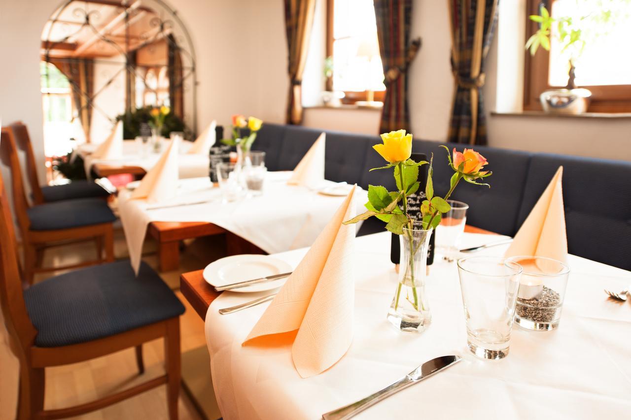 בורשהיד Hotel Schuetzenburg מראה חיצוני תמונה