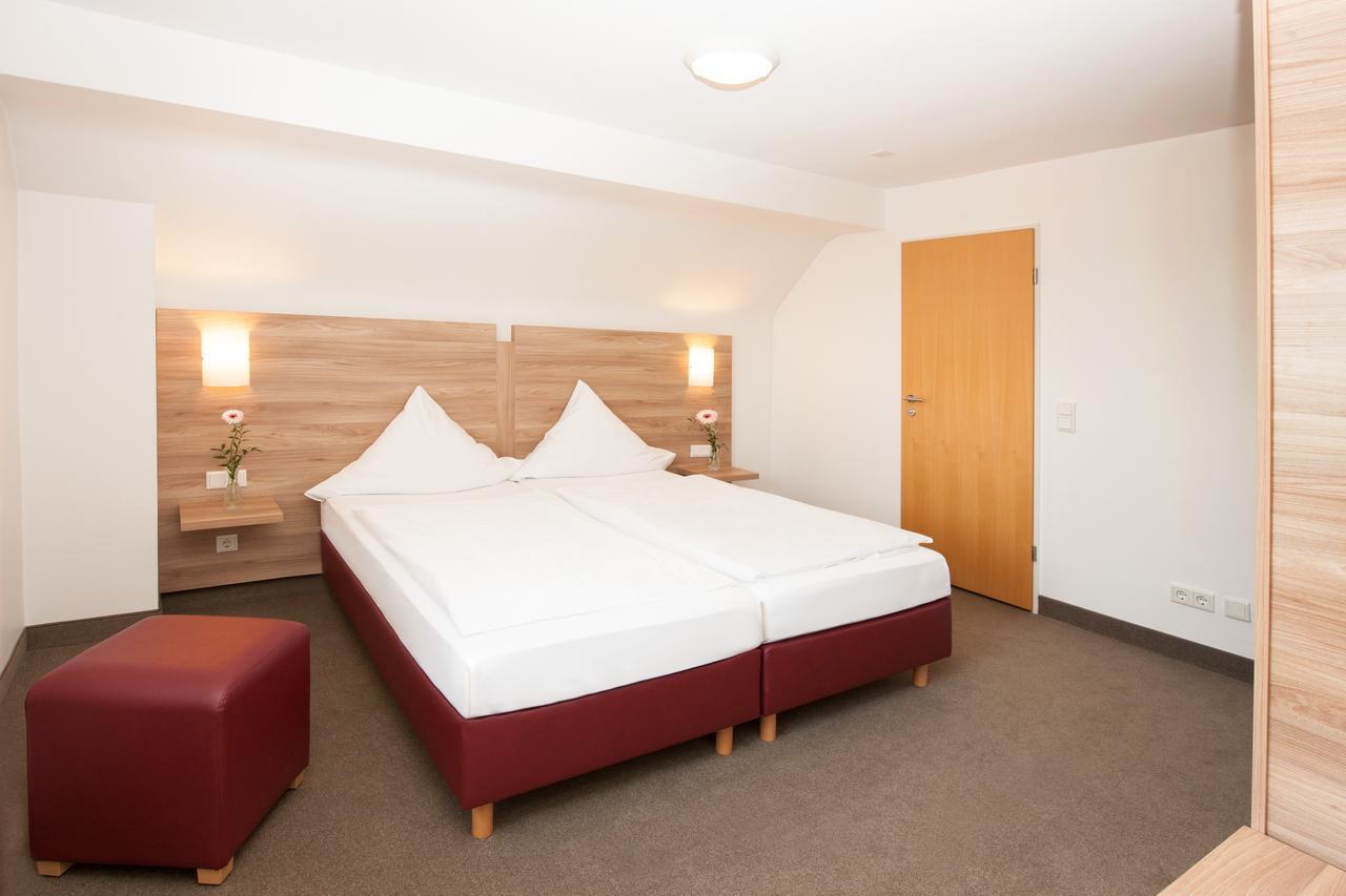 בורשהיד Hotel Schuetzenburg מראה חיצוני תמונה