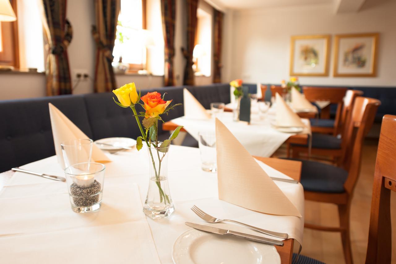 בורשהיד Hotel Schuetzenburg מראה חיצוני תמונה
