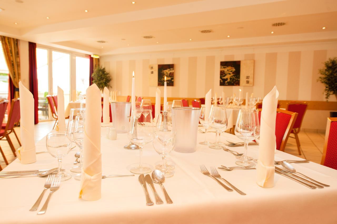 בורשהיד Hotel Schuetzenburg מראה חיצוני תמונה